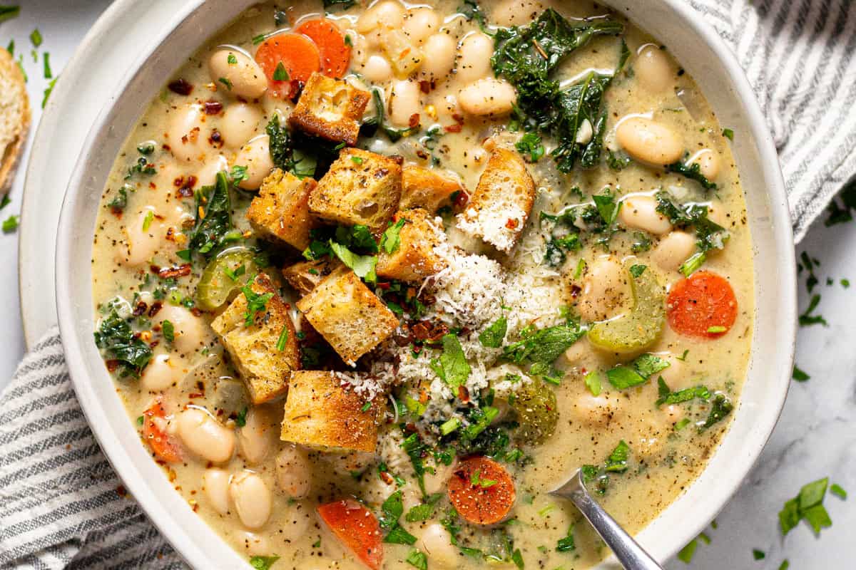 Minute White Bean & Kale Soup: Fast, Flavorful Weeknight Meal